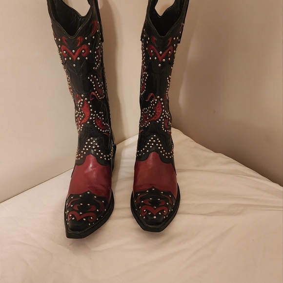 Tooled & studded leather boots - Picture 1 of 3